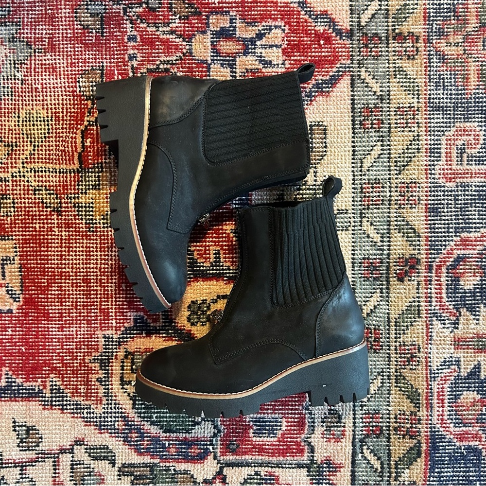 BLONDO Black Lug Sole Boots 7.5